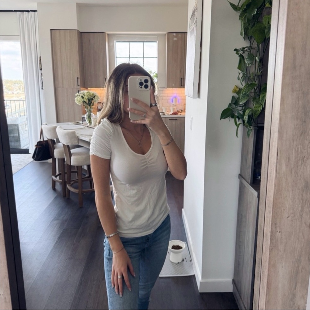 Forever 21 White Lace Short Sleeve Tee (Size Medium)